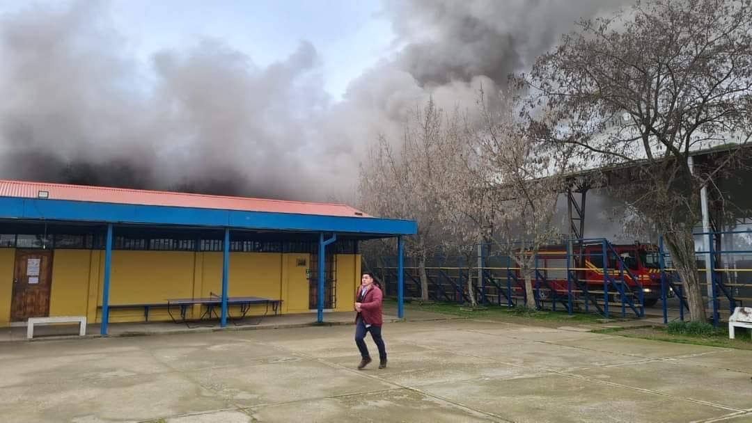 Incendio Destruy Tres Salas De La Escuela Alejandro Gidi De Linares